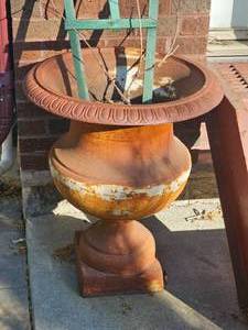 lot 14 image: 26 inch Cast iron Footed Urn Planter