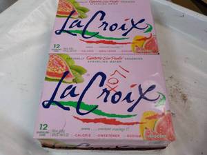 24 ct La Croix Sparkling Water pas...