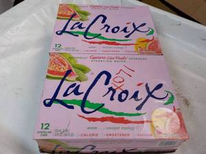 24 ct La Croix Sparkling Water pas...