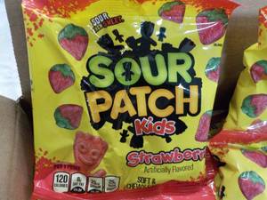 12 ct 5 oz Sour Patch Kids Strawber...