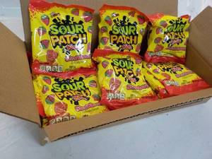 12 ct 5 oz Sour Patch Kids Strawber...