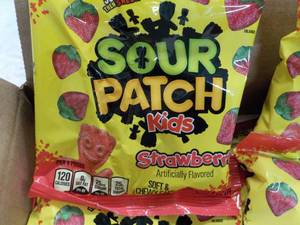 12 ct 5 oz Sour Patch Kids Strawber...