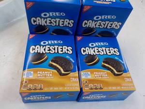 4 ct 5.2 oz boxes Oreo Cakesters Pe...