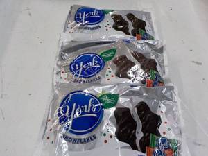 3 ct 9.6 oz bags York Peppermint Pa...