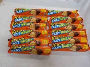 Reeses Candy - in date...