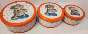 lot 20 image: Vintage 1983 GIftco Cookie Tins, set of 3 tins