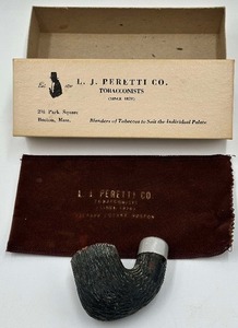lot 153 image: UniqueAntique Cigar Pipes Bundle