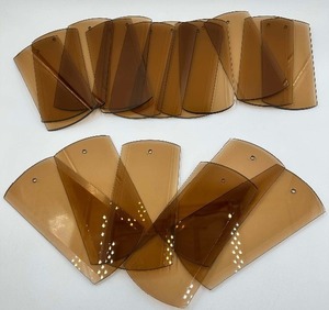 lot 37 image: Tinted glass, Replacement glass, 9x4, 18pcs
