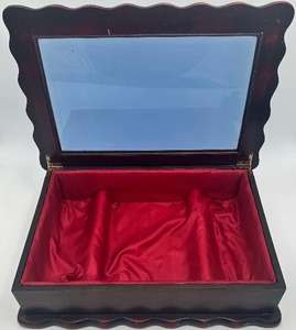 lot 87 image: glass top, jewelry storage box