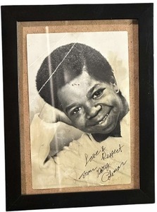 lot 129 image: AUTOGRAPHED and FRAMED Gary Coleman fan mail postcard
