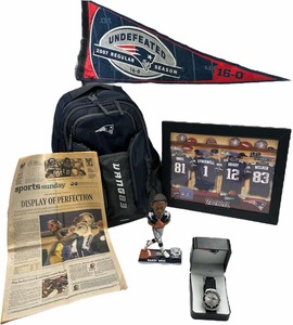 lot 198 image: Patriots Fan Bundle