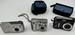 lot 258 image: Digital Camera Bundle, All function