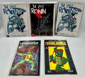 lot 242 image: TMNT Mixed Comics