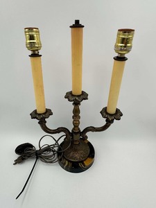 lot 193 image: vintage candelabra lamp