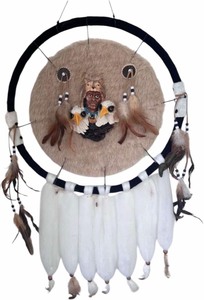 lot 10 image: Dream Catcher 29D