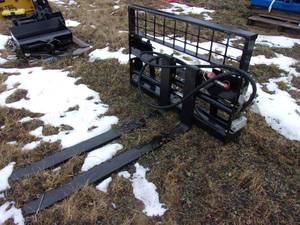 AGT 48 Hydraulic Pallet Forks (UNUSED)