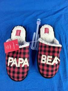 New. Papa Bear Slippers. Size M 910
