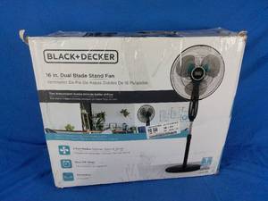 BLACKDECKER 16 Dual-Blade Pedestal Fan with Remote