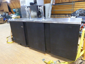 lot 13 image: Beverage Air 6 Keg Cooler with 6 Tappers