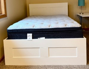 lot 32 image: Full Size Platform Storage Bed