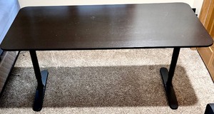 lot 40 image: Basic Modern Style Home Desk