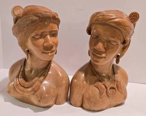 lot 18 image: Filipino Hand-Carved Pair of Female Wooden Busts