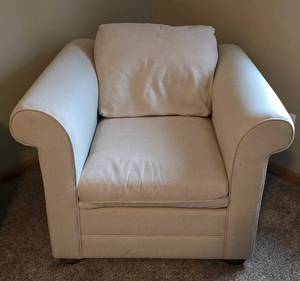 lot 56 image: Beige Bedroom Club Chair