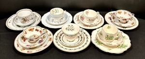 lot 83 image: Assorted Vintage Teacups and Saucers