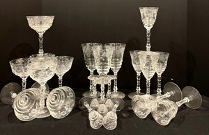lot 123 image: Set of Beautiful Vintage Etched Stemware
