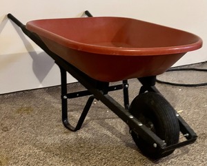 lot 116 image: Wheelbarrow