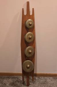 lot 149 image: Unique Wood and Brass Decorative Wall Lamp