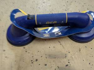 lot 85 image: Qep Double Suction Cup