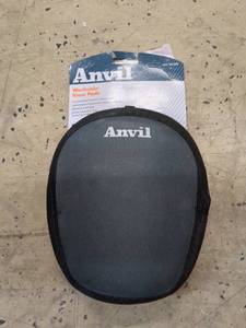 lot 88 image: Anvil Washable Knee Pads