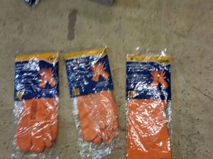 lot 94 image: 3 Pairs of Multi Purpose Gloves