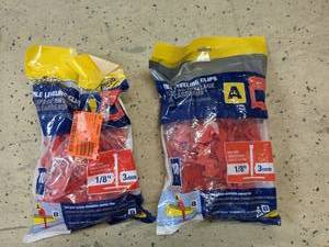 lot 104 image: 2 100 Count Tile Leveling Clips