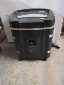 lot 171 image: vf - Embassy Elite Paper Shredder Model LF1200-RED with 120-Sheet Feeder Tray