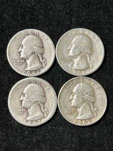 GROUP OF 4 US SILVER WASHINGTON QUARTERS