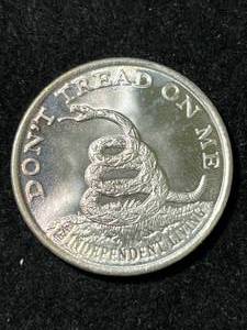 1 TROY OZ .999 FINE SILVER DONT TREAD ON ME ROUND