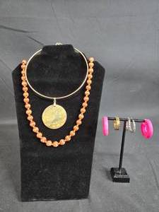 lot 5 image: Vintage Necklace with Intricate Pendant and 3 Sets of Earrings - displays not included