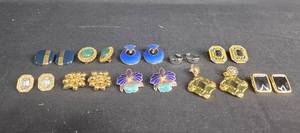 lot 188 image: Lot of Vintage and Contemporary Fashion Earrings and Studs