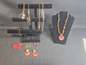 lot 199 image: Mixed Lot of Vintage and Contemporary Jewelry - Necklaces, Earrings, and Bracelets - displays not included
