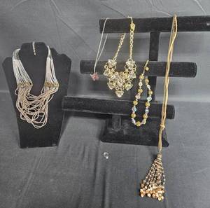 lot 213 image: Collection of Vintage Necklaces and More - displays not included