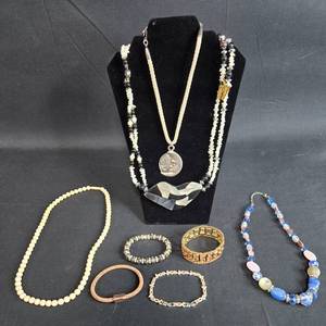 lot 136 image: Lot of Vintage Necklaces and Bracelets - Includes Assorted Jewelry Pieces - displays not included