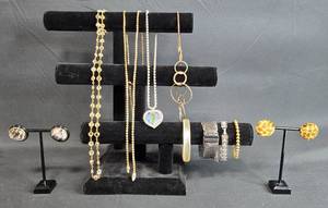 lot 157 image: Collection of Costume Jewelry Including Necklaces and Bracelets - displays not included