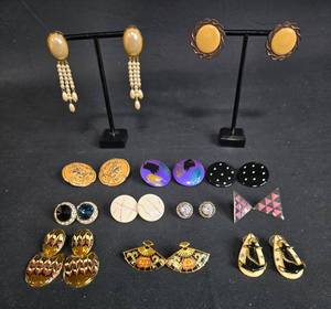 lot 166 image: Lot of Vintage Earrings and Pins with Unique Designs - displays not included