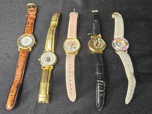 lot 88 image: Lot of Vintage and Decorative Watches - untested