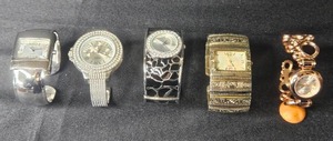 lot 89 image: Lot of 5 Stylish Womens Watches with Unique Designs - untested