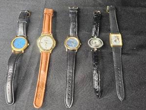 lot 90 image: Set of 5 Vintage Fashion Watches - Includes Varieties with Different Styles - untested
