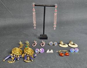 lot 48 image: Mixed Lot of Fashion Earrings Including Dangles and Studs - display not included