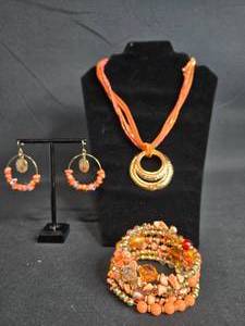 lot 117 image: Beautiful Orange Beaded Jewelry Set - Necklace, Earrings, and Bracelet